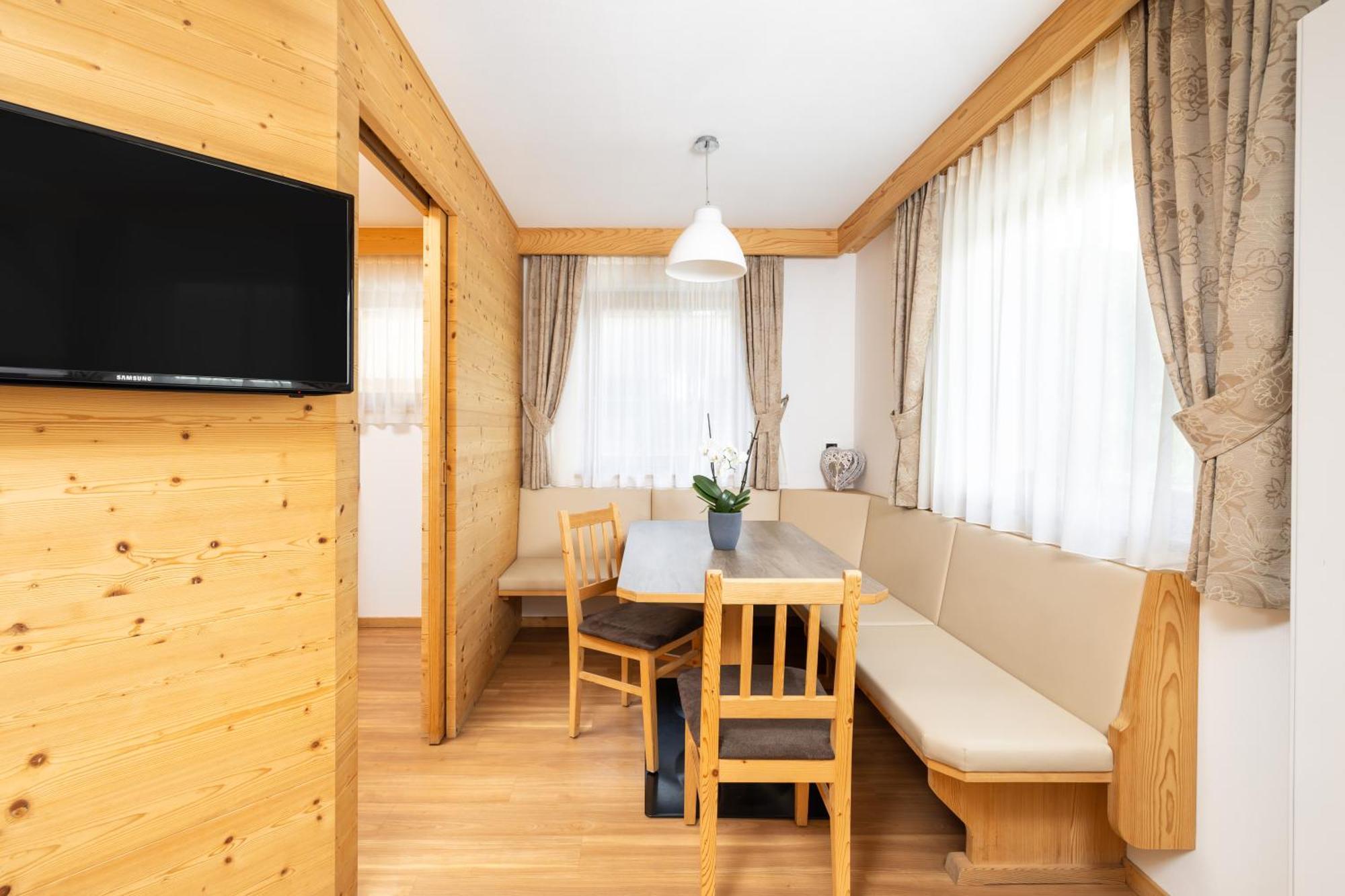 Ferienwohnung Ciasa Sopla St. Kassian Exterior foto