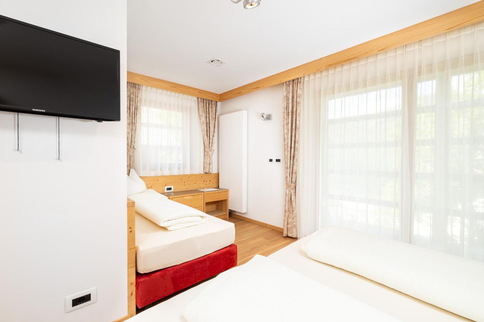 Ferienwohnung Ciasa Sopla St. Kassian Exterior foto